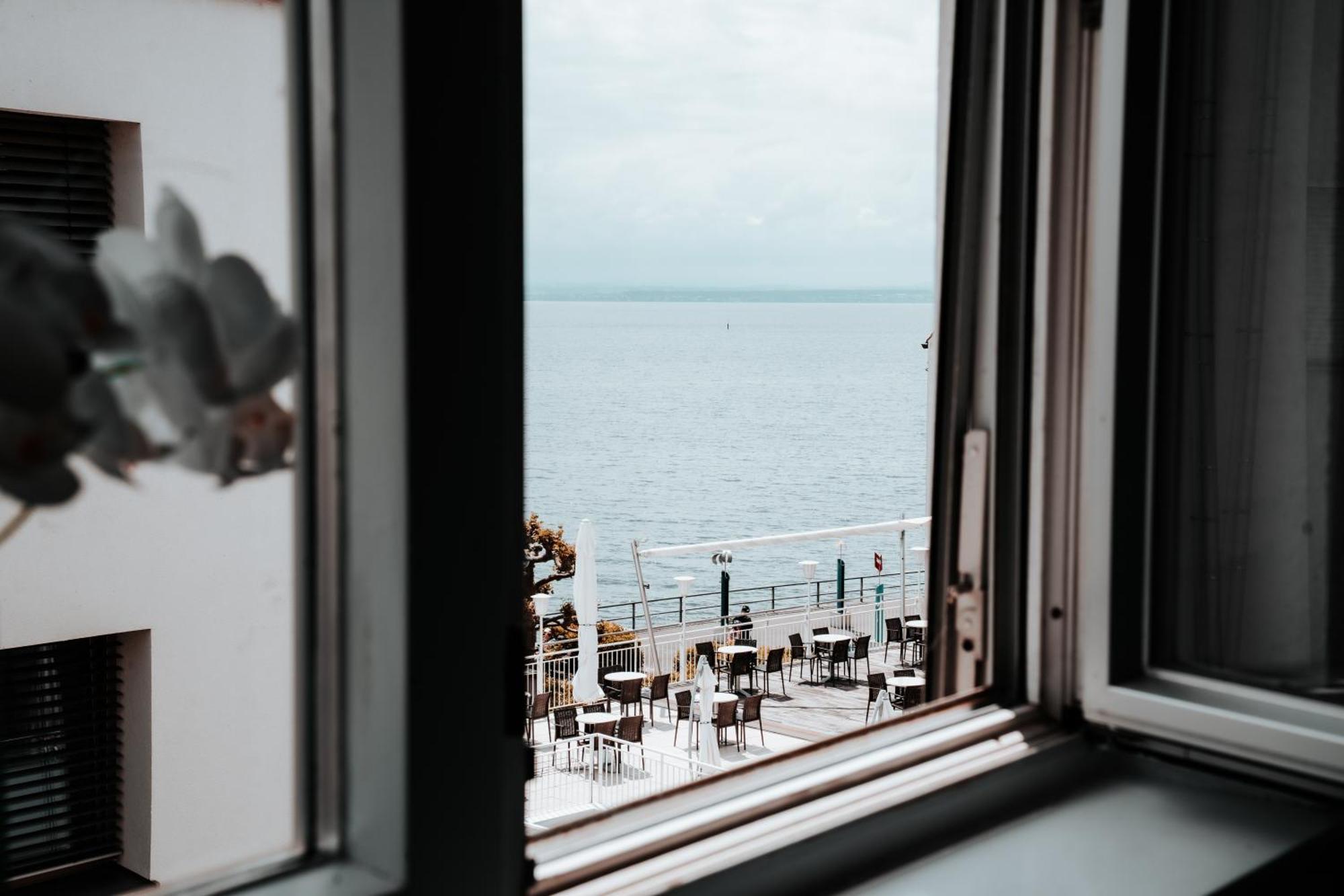Ferienwohnung Ella - Direkt Am Bodensee Friedrichshafen Ngoại thất bức ảnh