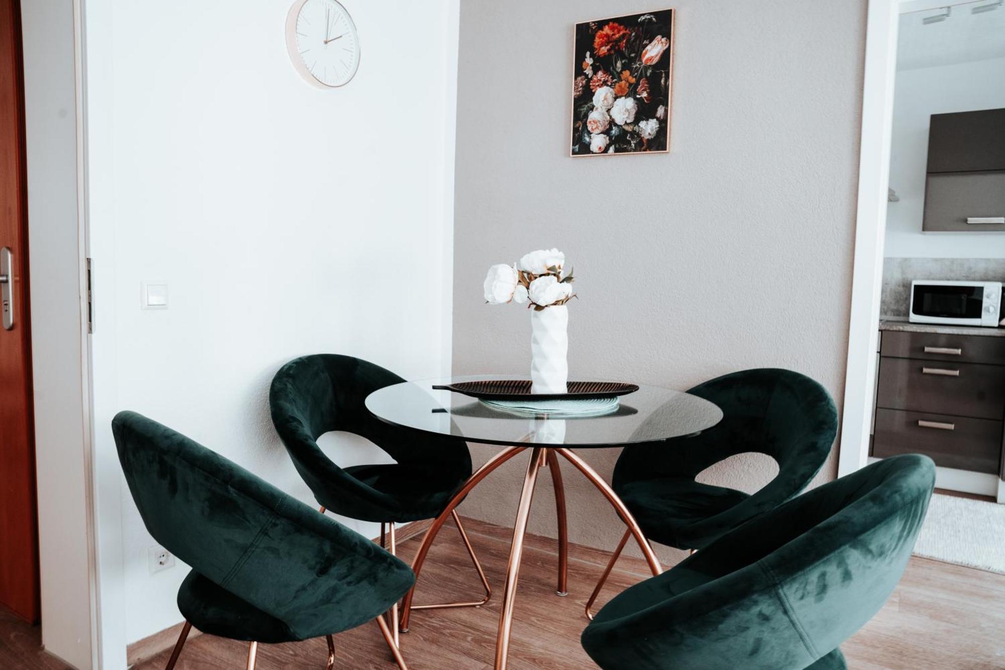 Ferienwohnung Ella - Direkt Am Bodensee Friedrichshafen Ngoại thất bức ảnh
