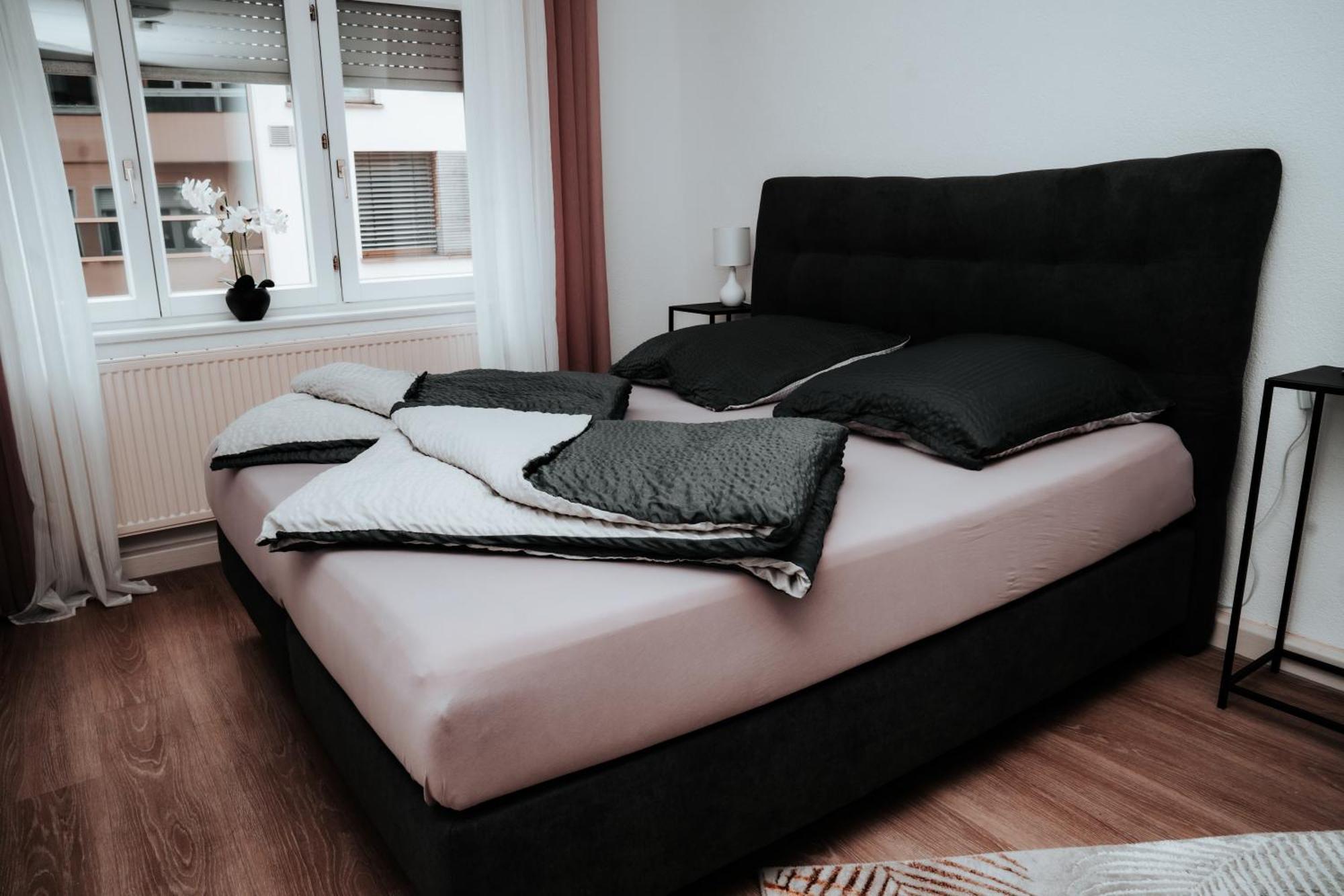 Ferienwohnung Ella - Direkt Am Bodensee Friedrichshafen Ngoại thất bức ảnh