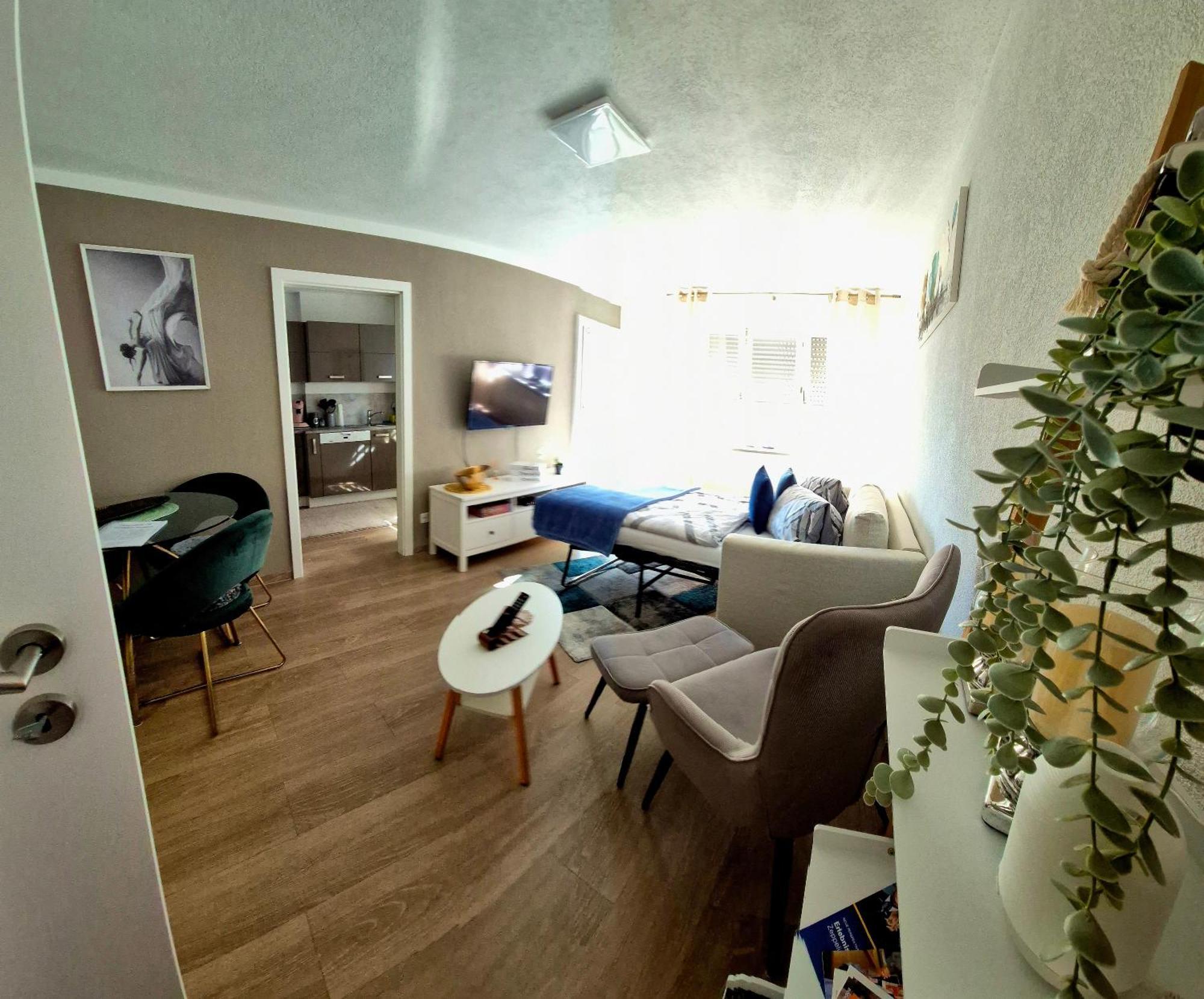Ferienwohnung Ella - Direkt Am Bodensee Friedrichshafen Ngoại thất bức ảnh