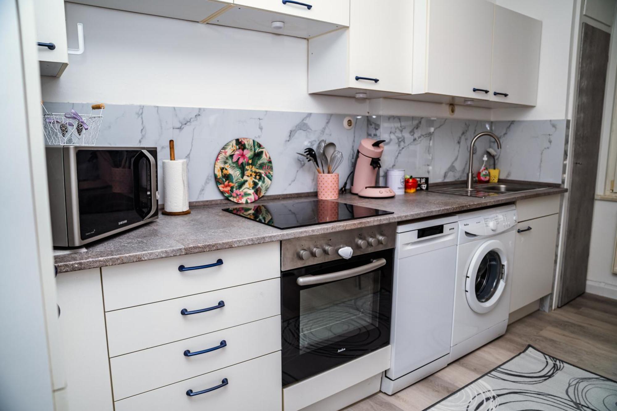 Ferienwohnung Ella - Direkt Am Bodensee Friedrichshafen Ngoại thất bức ảnh