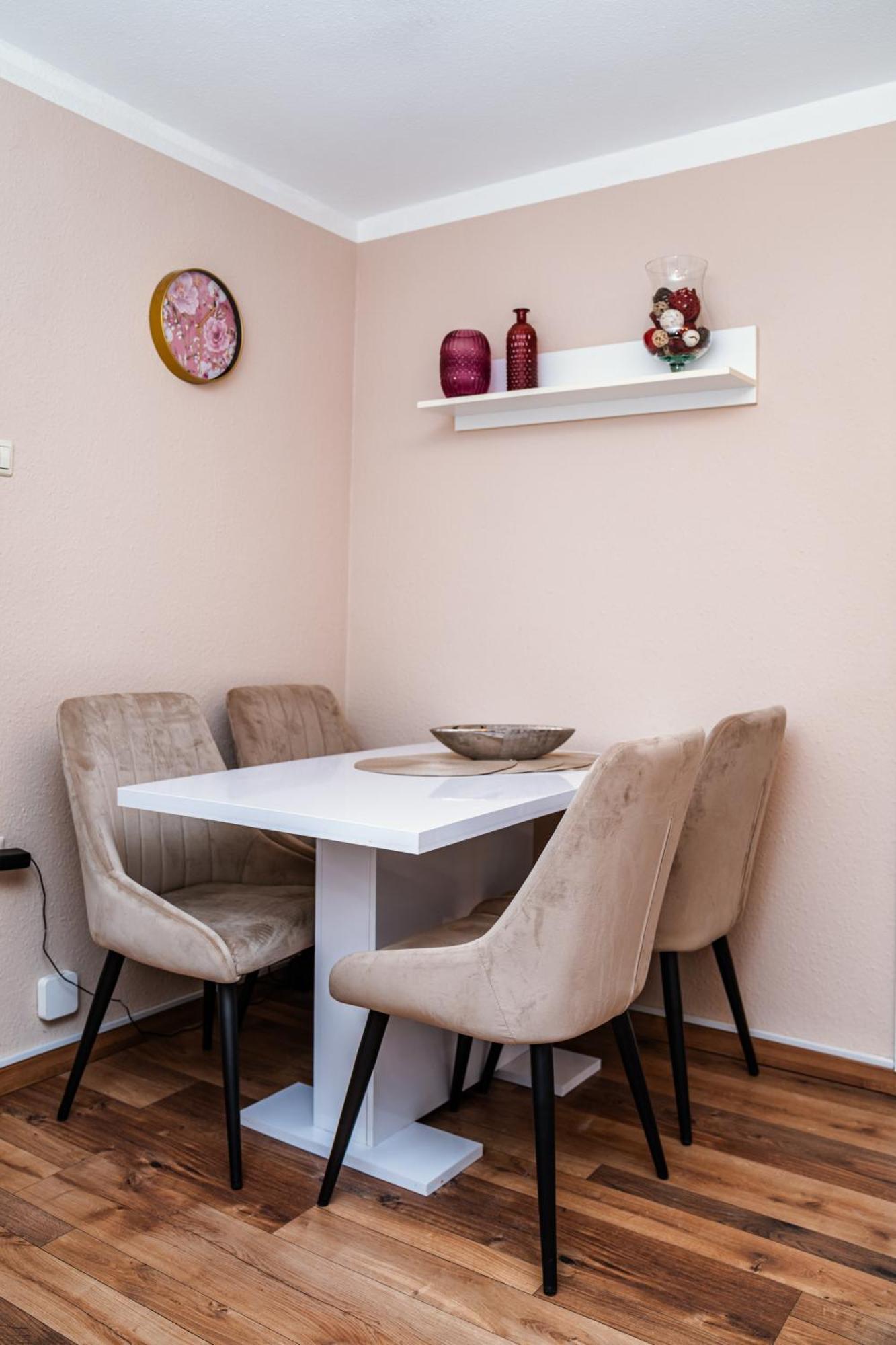 Ferienwohnung Ella - Direkt Am Bodensee Friedrichshafen Ngoại thất bức ảnh