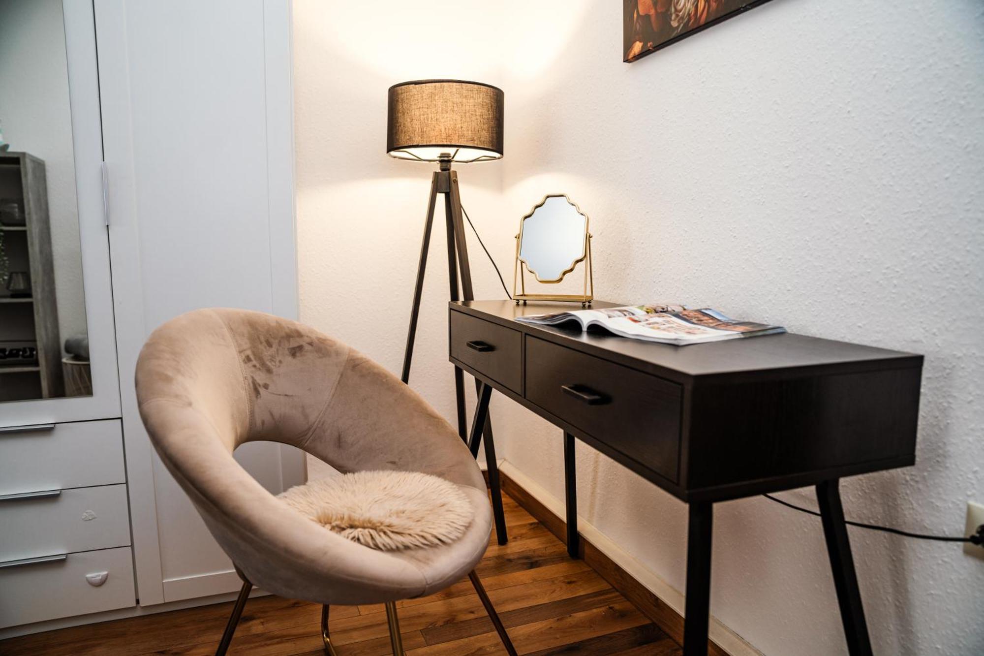 Ferienwohnung Ella - Direkt Am Bodensee Friedrichshafen Ngoại thất bức ảnh