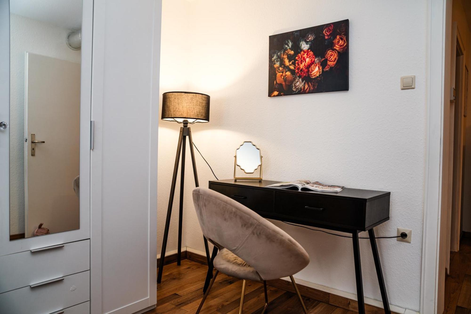 Ferienwohnung Ella - Direkt Am Bodensee Friedrichshafen Ngoại thất bức ảnh